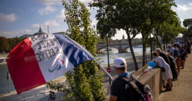 Die Begeisterung der Zuschauer hält auch während der Paralympics in Paris an.