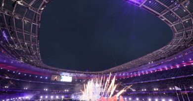 Die Abschiedszeremonie im Stade de France hat begonnen.