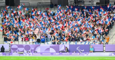 Die Fans im Stade de France haben Transgender-Sprinterin Valentina Petrillo positiv in Empfang genommen.