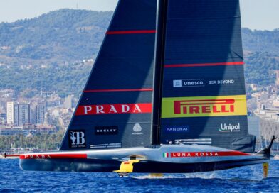 Segelt um die Teilnahme am 37. America's Cup: das AC75-Boot des italienischen Luna Rosa Prada Pirelli Teams.