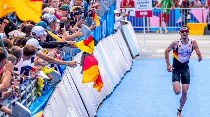 Martin Schulz holt Bronze im Triathlon.