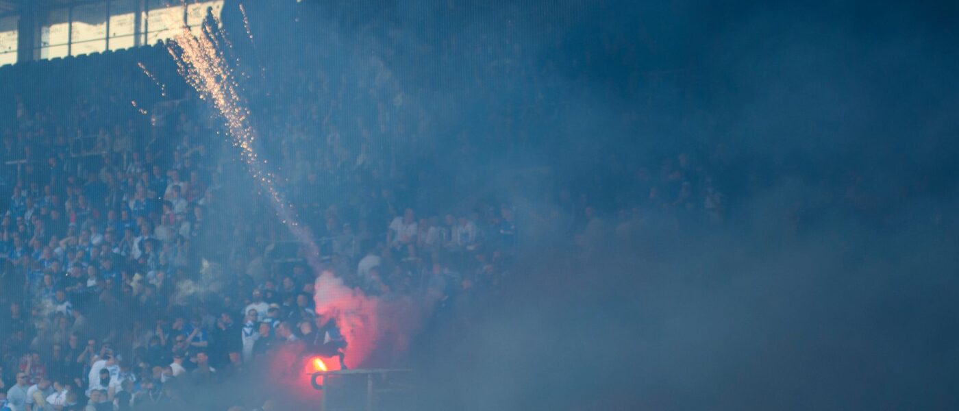 Fans von Hansa Rostock beim letzten Zweitliga-Spiel gegen den SC Paderborn im Mai.